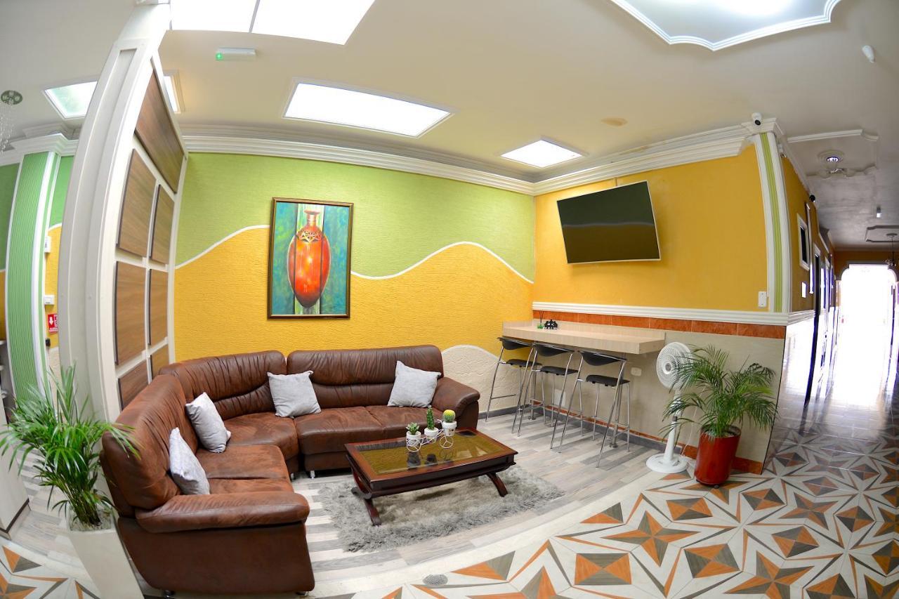La Hermosa Hotel *